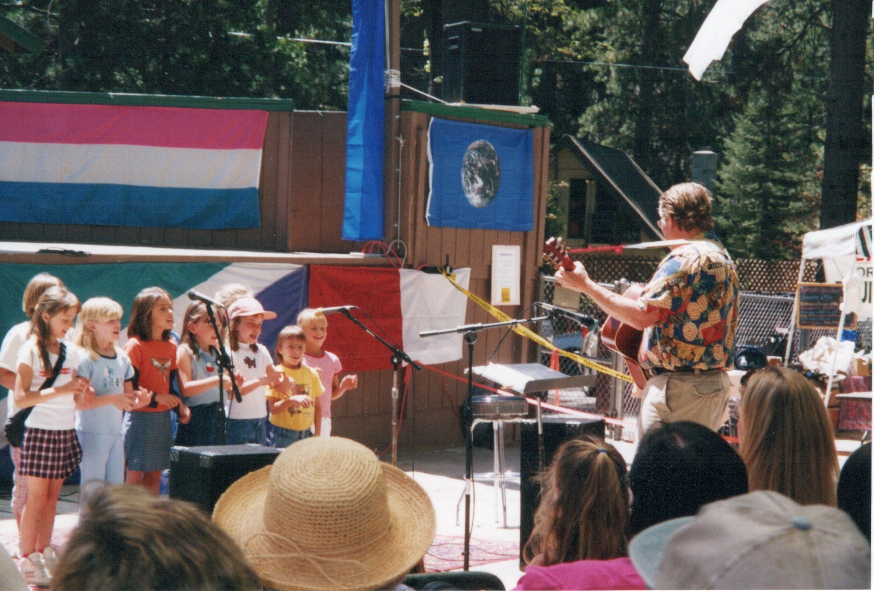 Buzz Holmes Singing With Kids